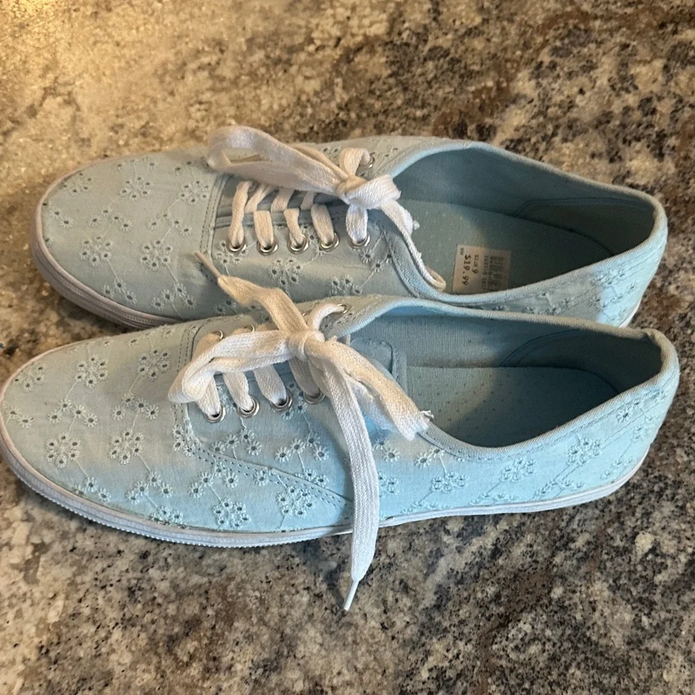 Light Blue Floral Women's Sneakers